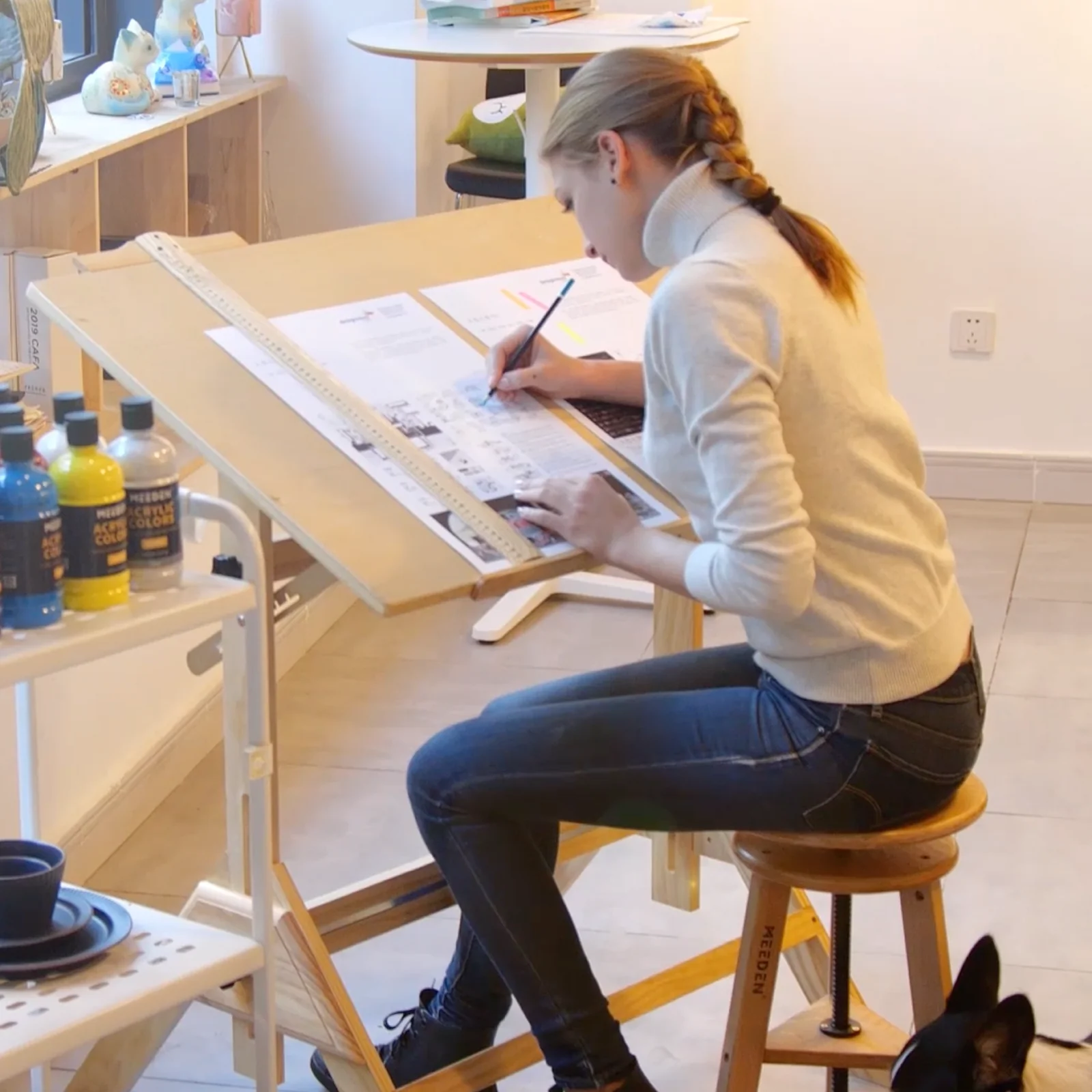 MEEDEN Adjustable Wooden Drafting Table & Stool Set , Natural-XSZ-2 - Image 5